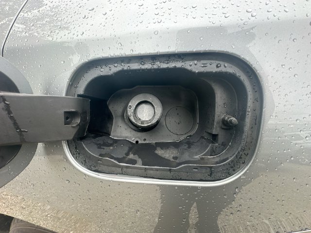 Used 2024 Chevrolet Equinox LT w/ LPO, Floor Liner Package FWD image 43