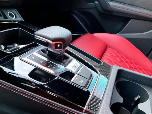 Used 2025 Audi SQ5 Prestige w/ Prestige Package image 15