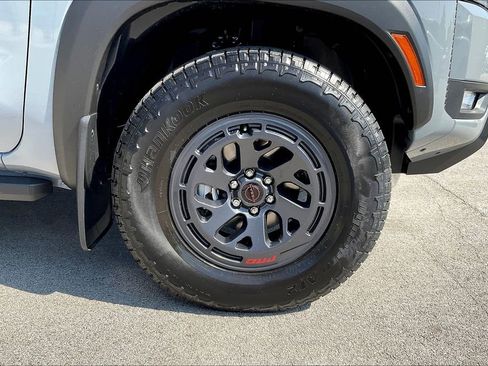 New 2026 Nissan Frontier PRO-4X w/ Pro-4x Convenience Package image 17