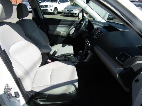 Used 2017 Subaru Forester 2.5i Premium w/ Popular Package #2A image 20