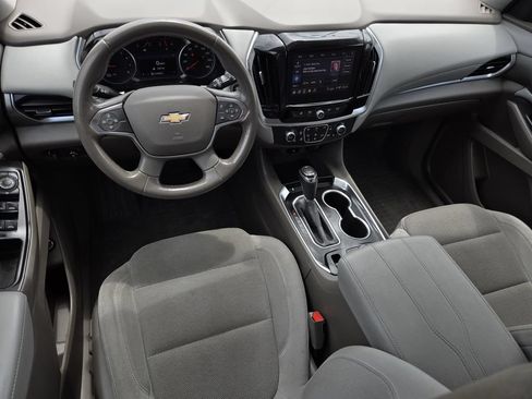 Used 2020 Chevrolet Traverse LT FWD image 17