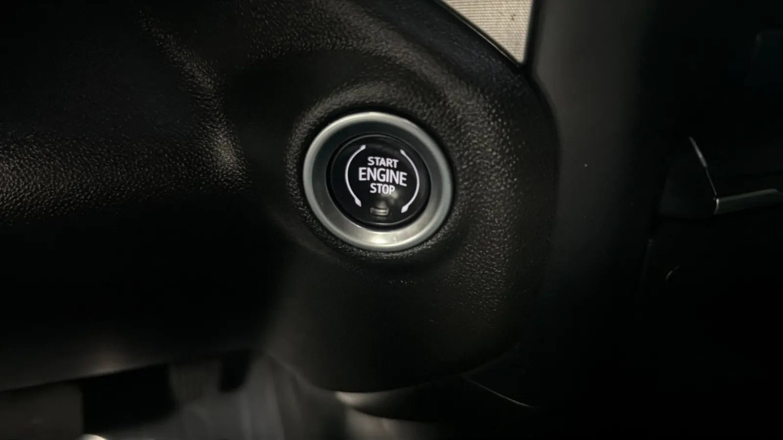 Used 2021 GMC Sierra 1500 Elevation w/ X31 Off-Road Package AWD/4WD image 15