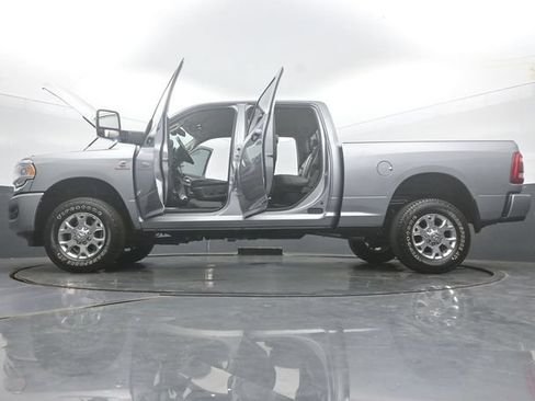 Used 2024 RAM 2500 Laramie AWD/4WD image 58
