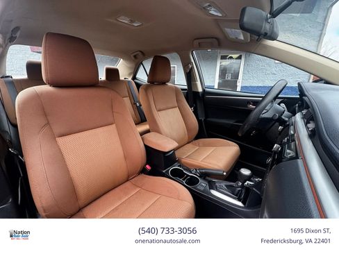 Used 2014 Toyota Corolla LE image 16