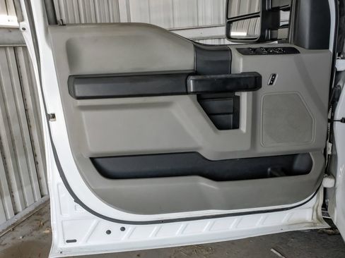 Used 2017 Ford F350 XL w/ Power Equipment Group RWD image 41