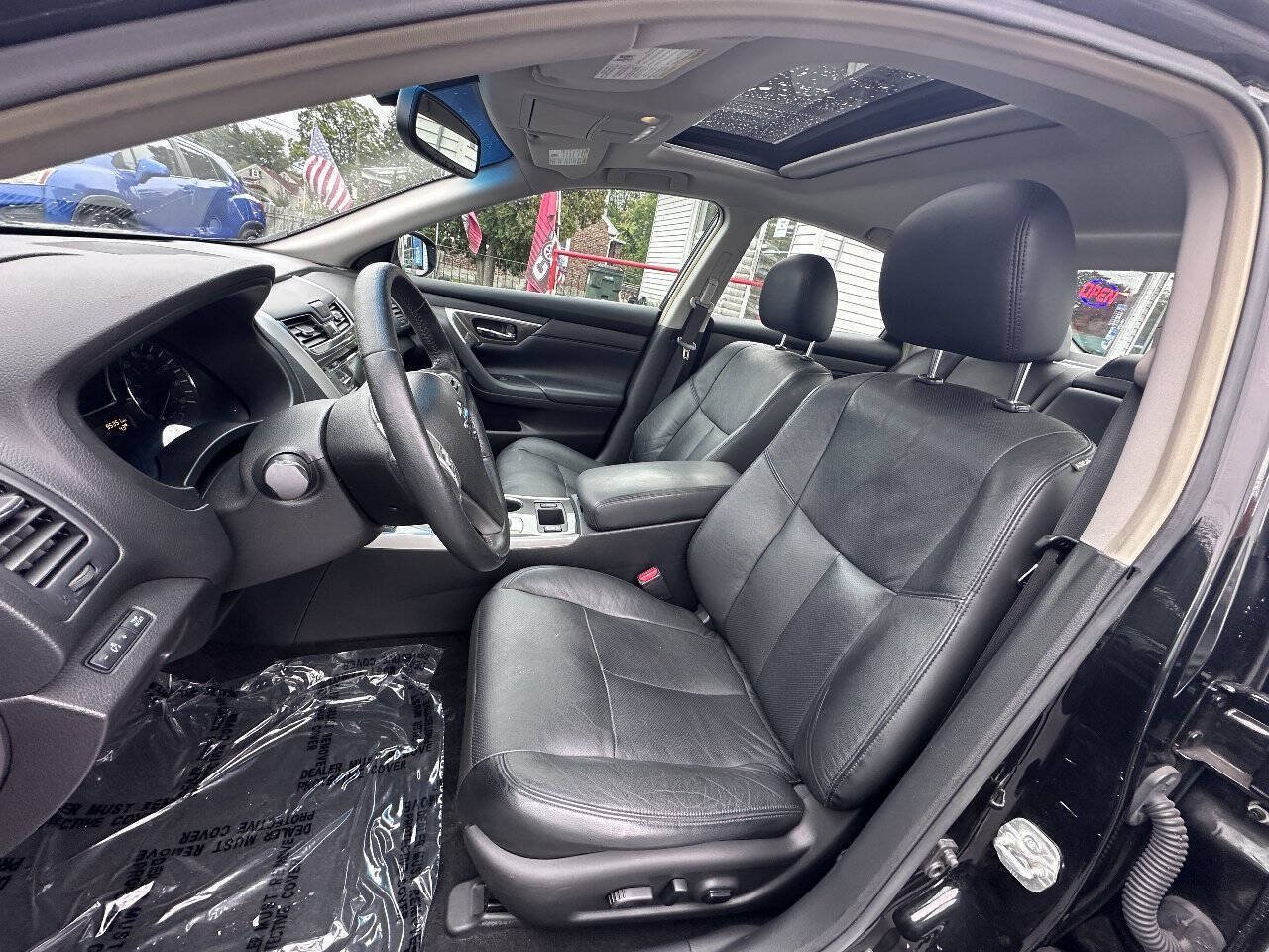 Used 2013 Nissan Altima 2.5 SL w/ 2.5 Moonroof Pkg FWD image 10