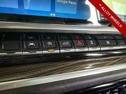 Used 2022 Chevrolet Silverado 1500 LT image 17