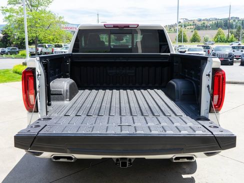 Used 2025 GMC Sierra 1500 Denali w/ Denali Reserve Package AWD/4WD image 36
