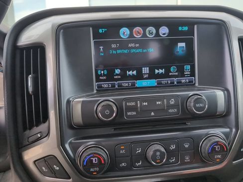 Used 2018 Chevrolet Silverado 1500 LT w/ All Star Edition AWD/4WD image 10