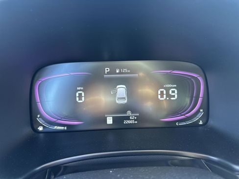 Used 2025 Kia Soul LX FWD image 21