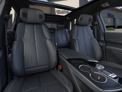 New 2026 Cadillac Lyriq Premium Luxury w/ LPO, Floor Liner Package AWD/4WD image 40