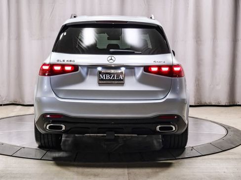 Used 2025 Mercedes-Benz GLS 450 4MATIC image 3