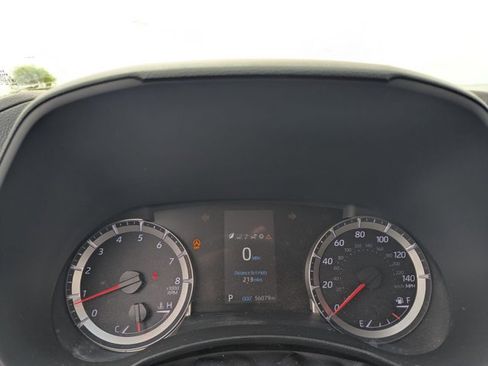 Used 2022 Toyota Highlander LE image 9