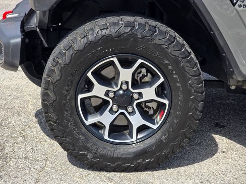 Used 2021 Jeep Wrangler Unlimited Rubicon AWD/4WD image 13