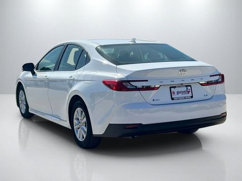 Certified 2025 Toyota Camry LE FWD image 7