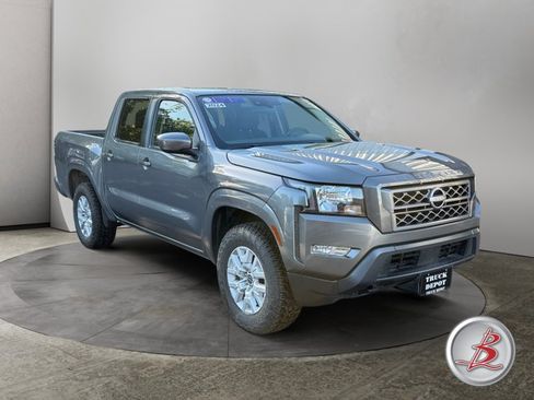 Used 2024 Nissan Frontier SV w/ SV Convenience Package AWD/4WD image 1