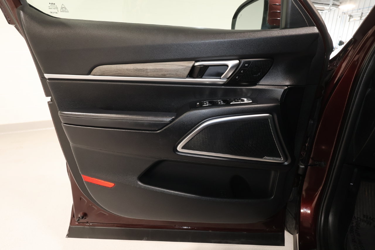 Used 2022 Kia Telluride SX w/ Nightfall Edition Package AWD/4WD image 13