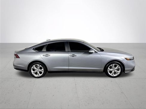 Used 2023 Honda Accord LX image 5