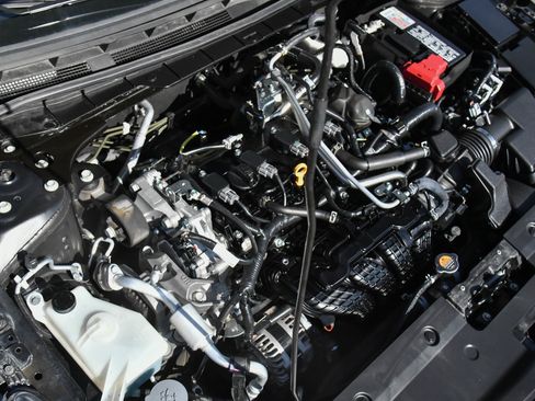 Used 2024 Nissan Altima 2.5 SV image 41