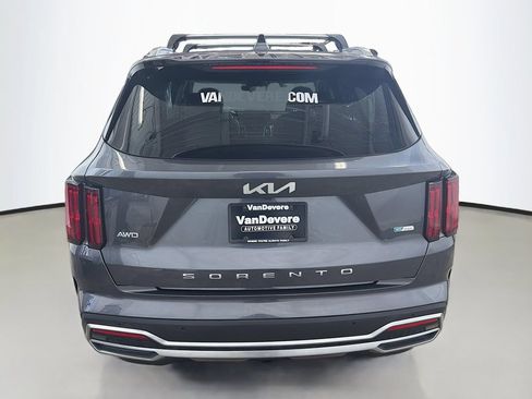 Used 2022 Kia Sorento SX w/ Panoramic Sunroof Package AWD/4WD image 8