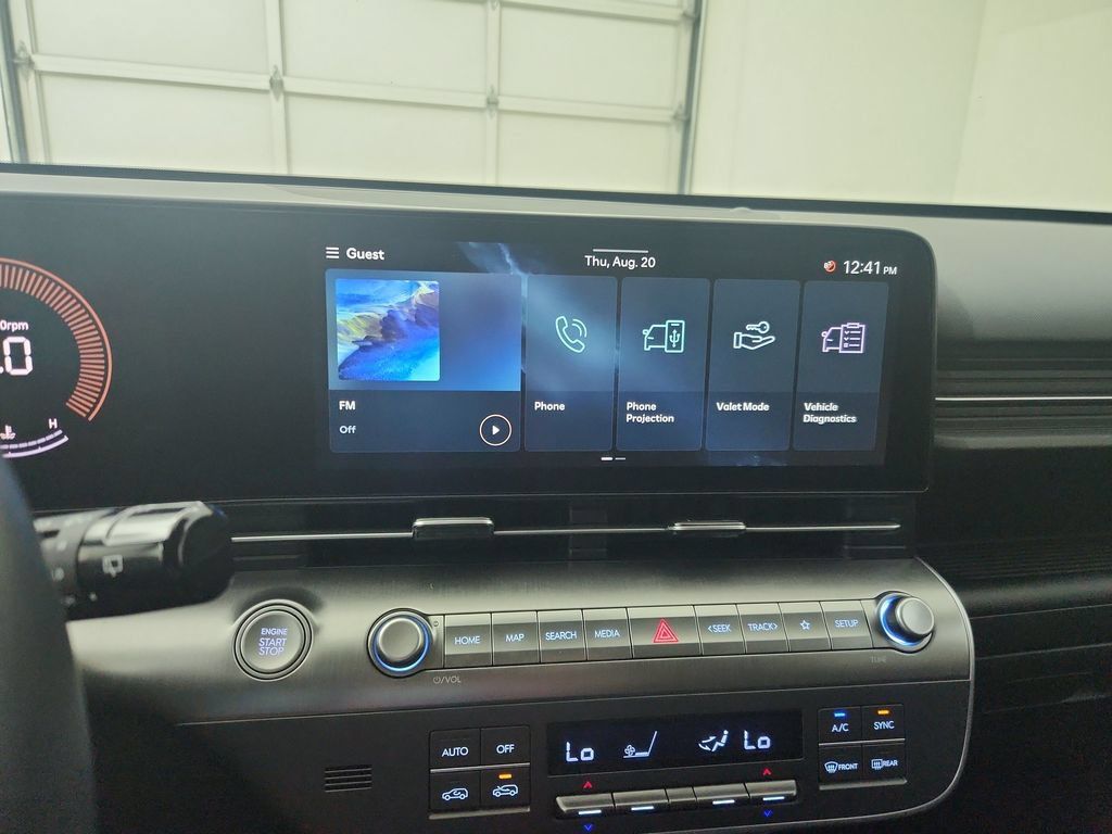 Used 2025 Hyundai Kona SEL AWD/4WD image 26