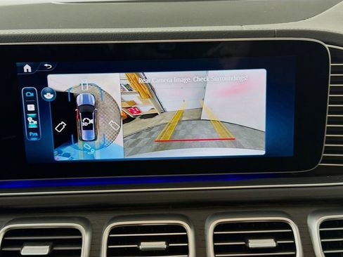 New 2026 Mercedes-Benz GLS 450 4MATIC image 18