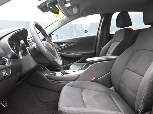 Used 2016 Chevrolet Malibu LT w/ Driver Confidence Package FWD image 16