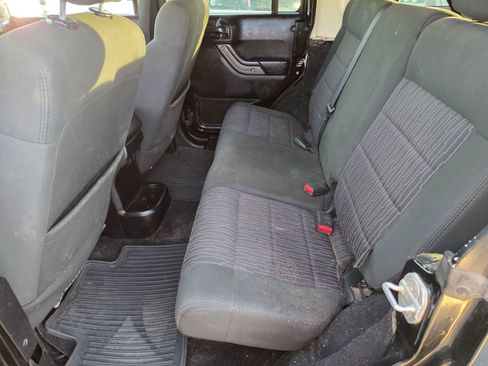 Used 2012 Jeep Wrangler Unlimited Sport image 10