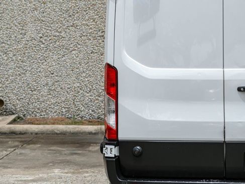 Used 2019 Ford Transit 350 148 Medium Roof RWD image 36