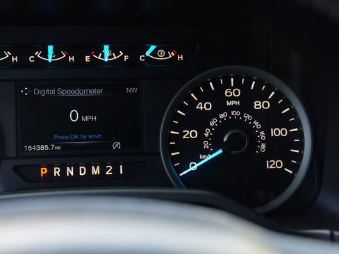 Used 2016 Ford F150 XLT w/ Equipment Group 302A Luxury image 11