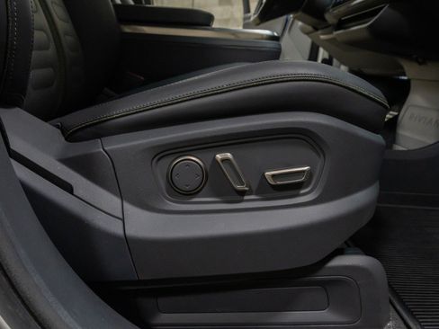 Used 2022 Rivian R1T Adventure AWD/4WD image 52