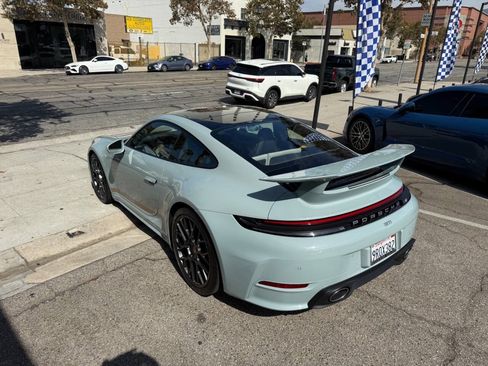 Used 2025 Porsche 911 Carrera RWD image 21