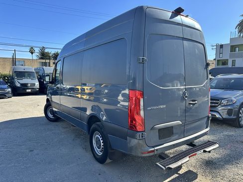 Used 2019 Mercedes-Benz Sprinter 144 Cargo image 8