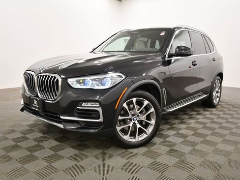 Used 2019 BMW X5 xDrive40i w/ Executive Package AWD/4WD image 2