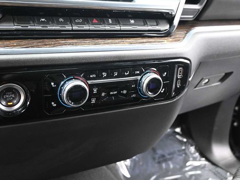 Used 2024 GMC Sierra 1500 SLE AWD/4WD image 19