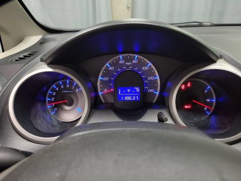 Used 2013 Honda Fit image 21