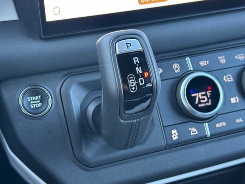 Used 2025 Land Rover Defender 110 S image 21