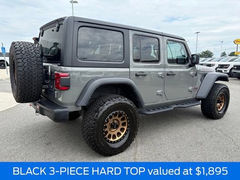 Used 2023 Jeep Wrangler Unlimited Rubicon w/ Cold Weather Group AWD/4WD image 4