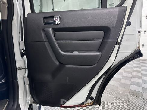 Used 2006 HUMMER H3 image 37