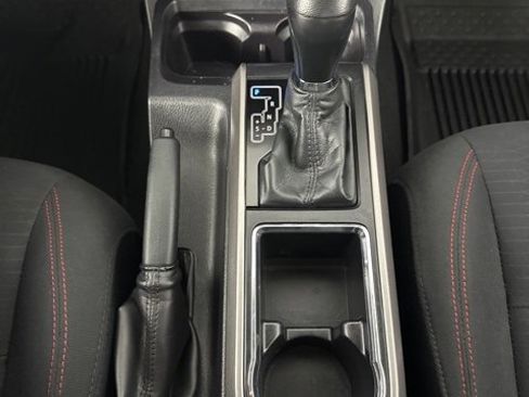 Used 2018 Toyota Tacoma SR5 image 18