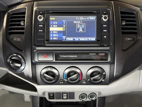 Used 2015 Toyota Tacoma 4x4 Double Cab image 15