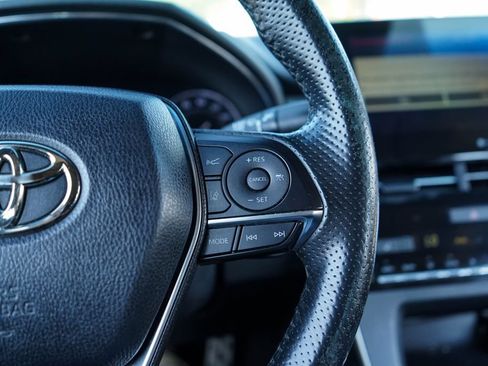 Used 2019 Toyota Avalon XSE FWD image 31