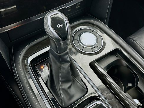 Used 2024 INFINITI QX80 Luxe w/ Cargo Package image 24