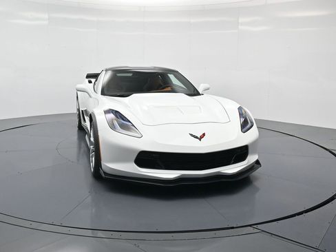 Used 2016 Chevrolet Corvette Z06 w/ 3LZ Preferred Equipment Group image 33