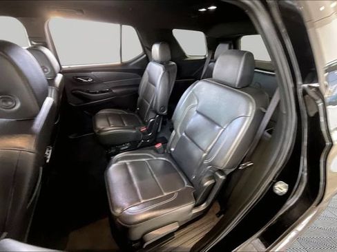 Used 2023 Chevrolet Traverse LT AWD/4WD image 16