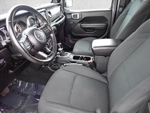 Used 2022 Jeep Wrangler Sport AWD/4WD image 8