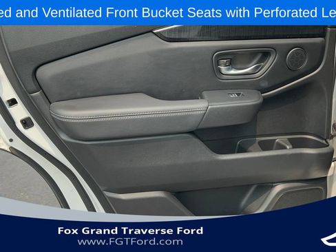 Used 2024 Honda Pilot Elite image 34