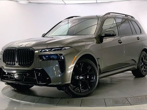 Used 2026 BMW X7 xDrive40i AWD/4WD image 11