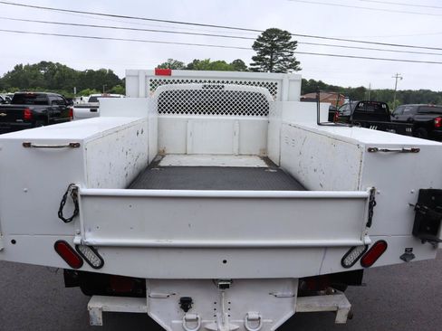 Used 2015 Ford F550 4x4 Crew Cab Super Duty image 8