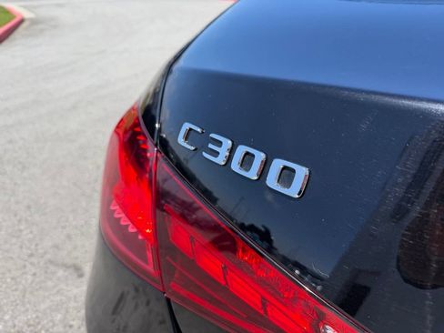 Used 2025 Mercedes-Benz C 300 Sedan image 10